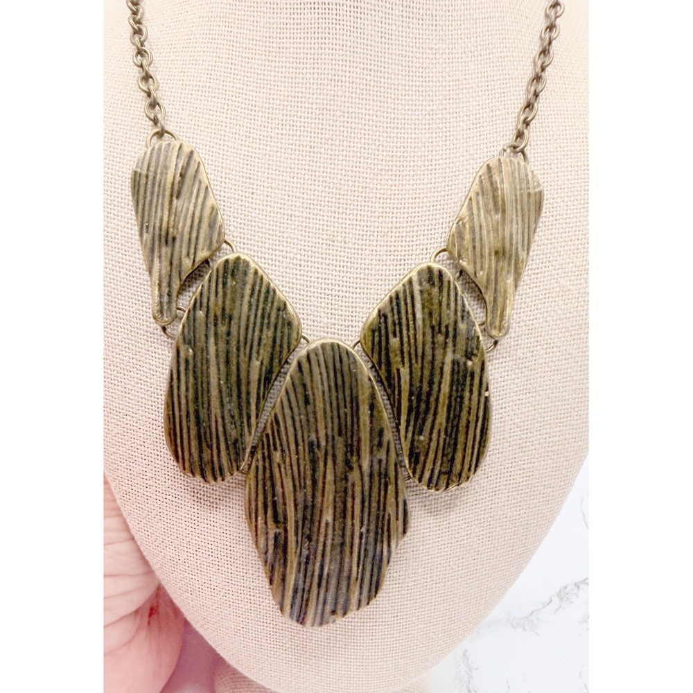 Quality Antique Bronze Tone Articulated‎ Bib Necklace Textured Metal Boho